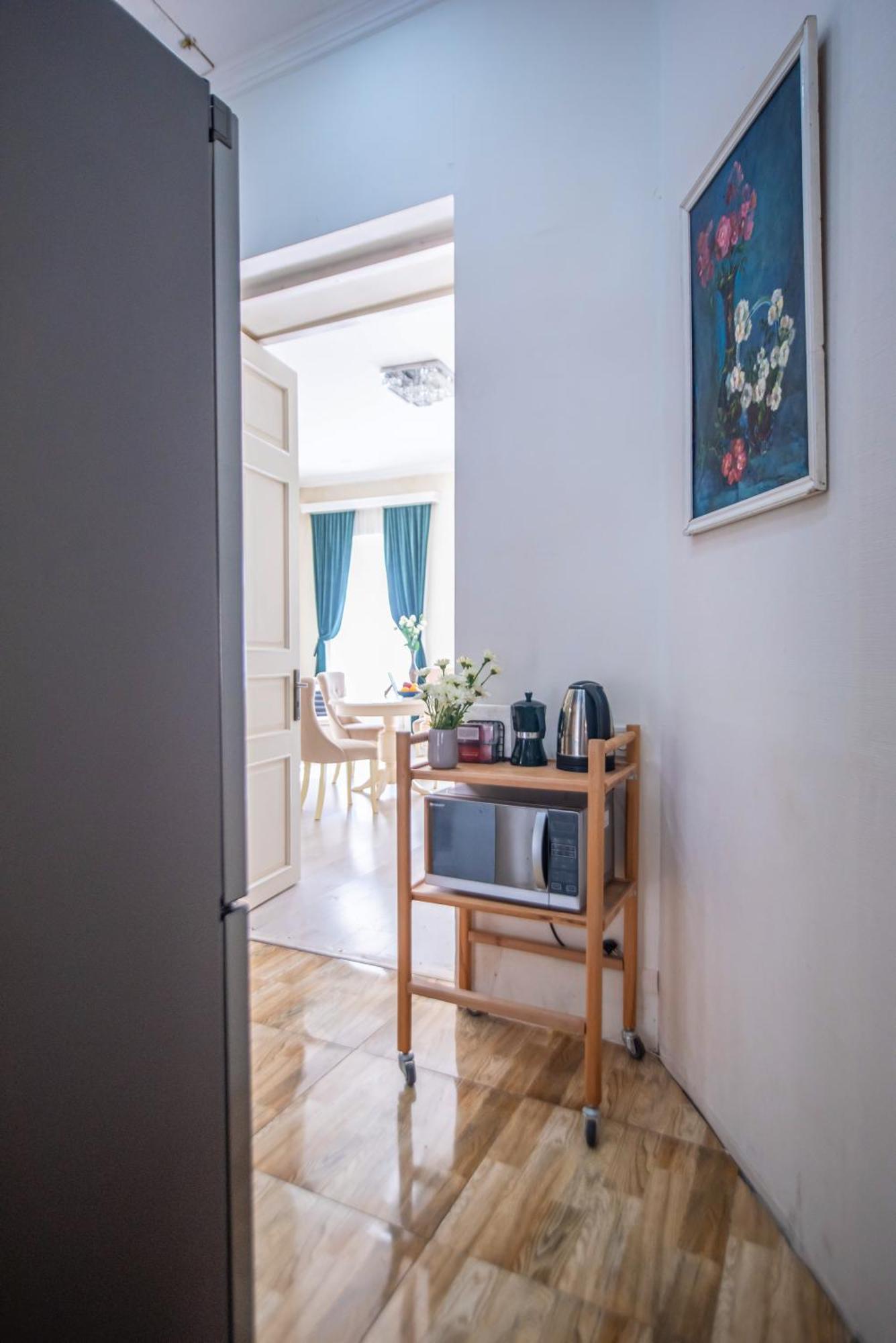 Old Town-Booking Apartment Tbilisi Eksteriør bilde