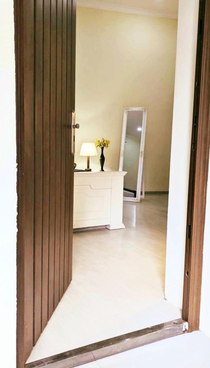 Old Town-Booking Apartment Tbilisi Eksteriør bilde
